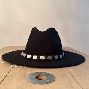 ⭐️Vintage Free People Hat⭐️